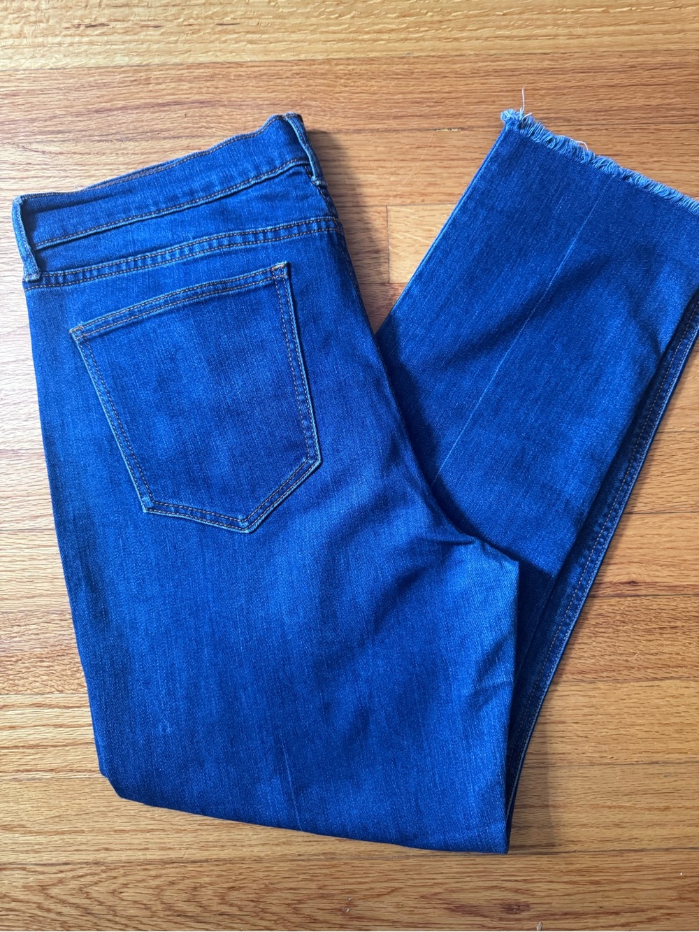 Old Navy Women’s Deep Blue Perfect Straight Ankle Jeans sz 12 good, gently used